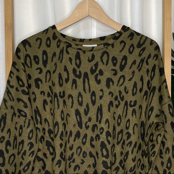 SOLD Seed Heritage Olive Green Ocelot Knit Top S - Picture 4 of 10